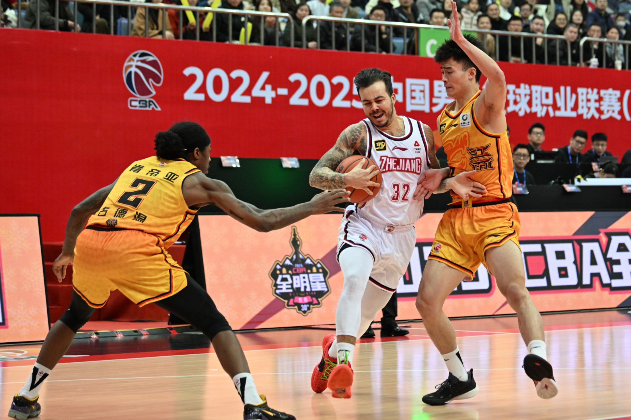 包含NBA常规赛国际比赛日再迎强敌，辽宁本钢篮板制胜，主帅态度——更衣室稳定，球探报告显示潜力的词条-乐鱼网页版