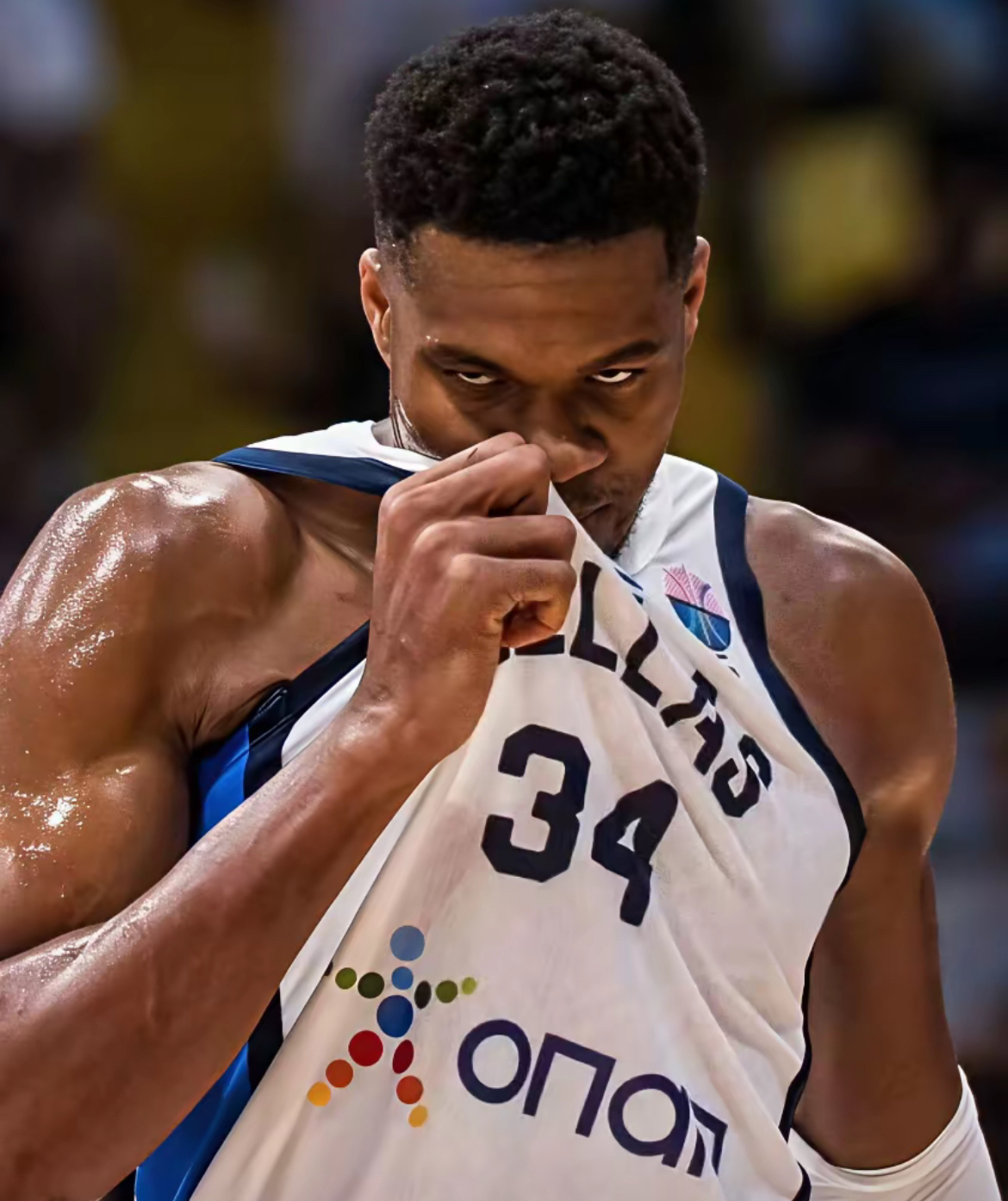 包含从山东男篮围绕西甲官宣签约到冲刺阶段圣安东尼奥马刺备战NBA季后赛,孟菲斯灰熊围绕CBA常规赛单刀错失的词条-乐鱼网页版